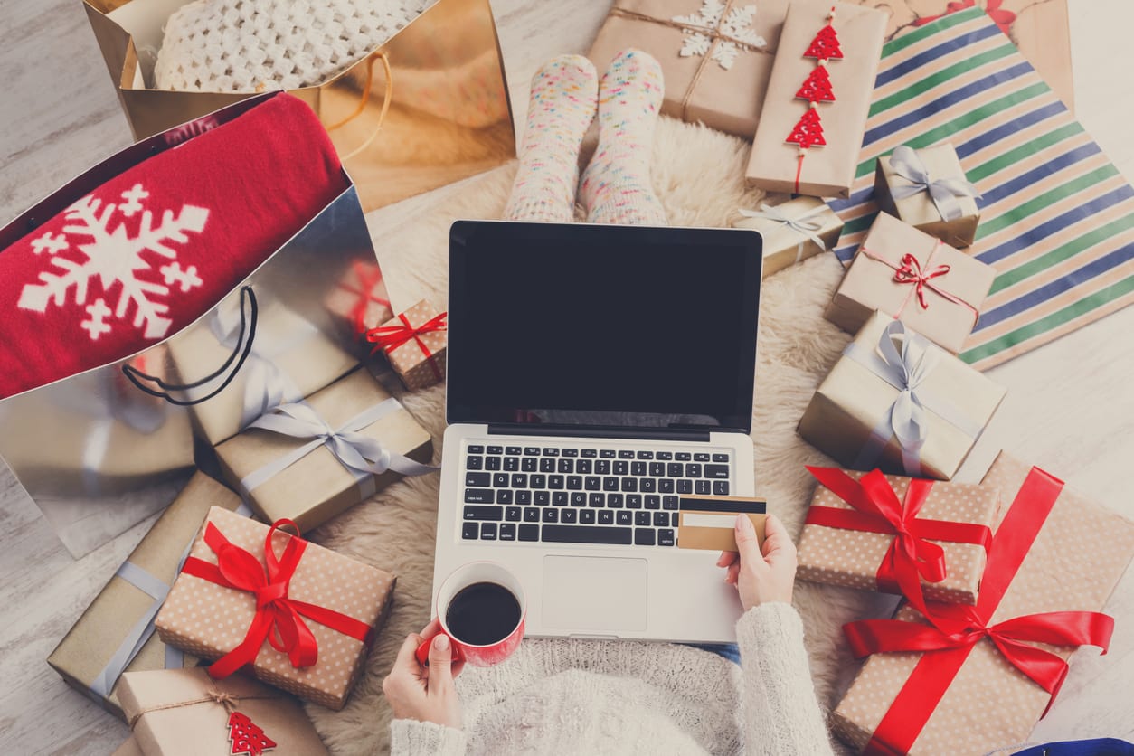 How to Avoid Being Scammed over the Holidays