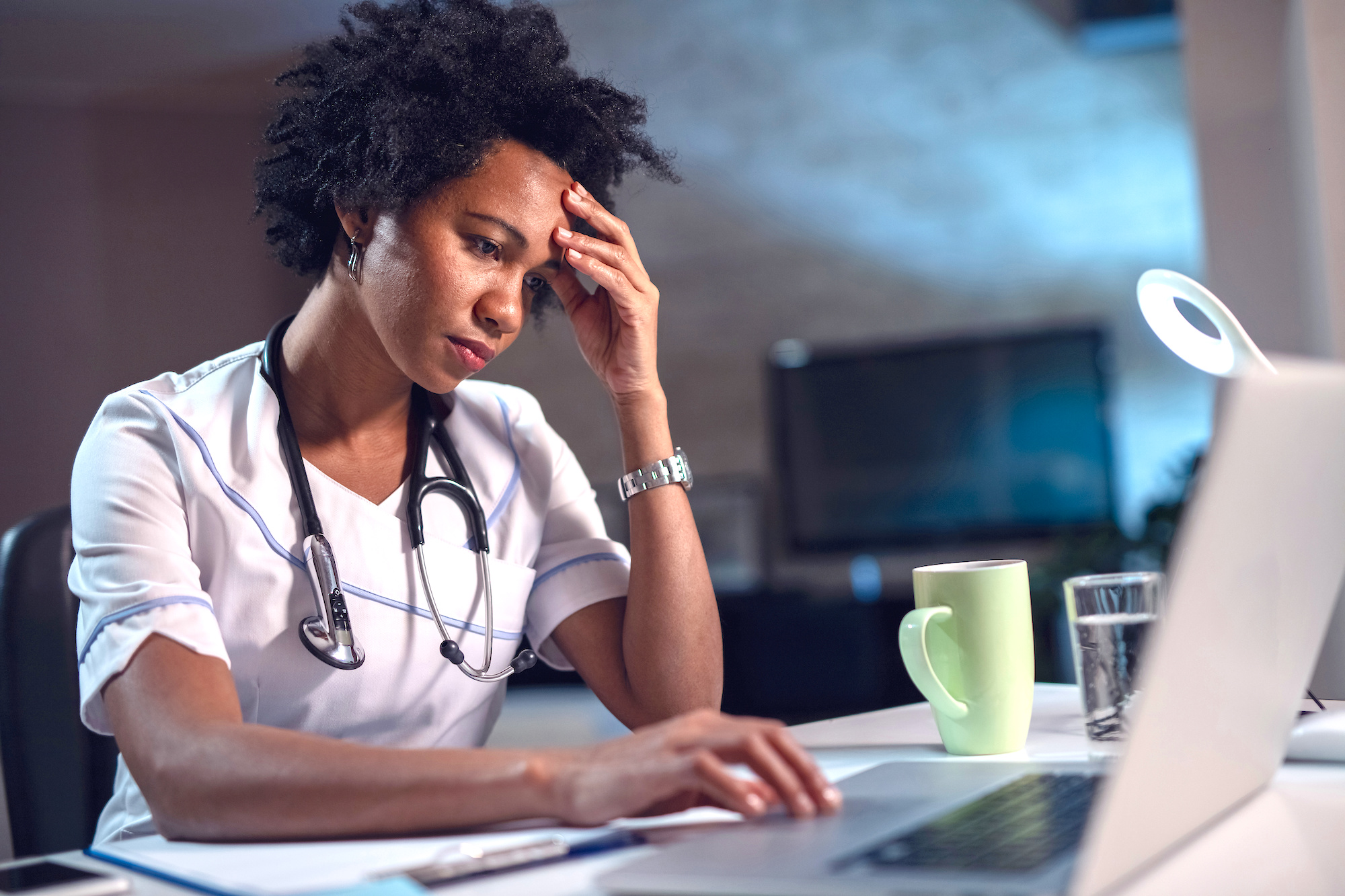 Can I Retrieve an Email Sent to the Wrong Person?